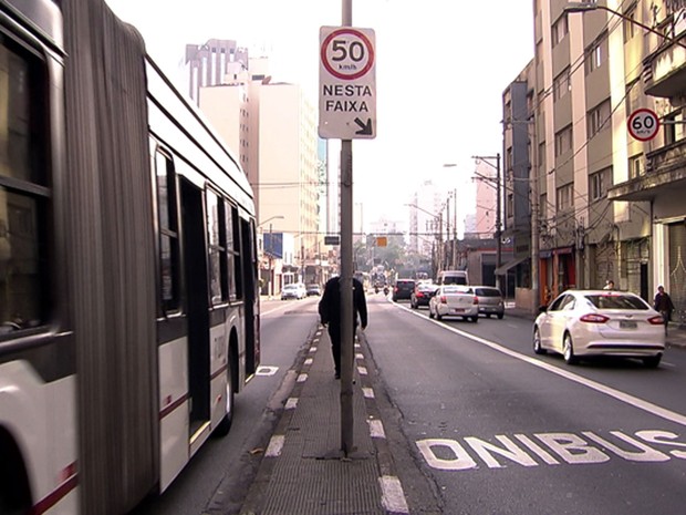 Velocidade de ônibus sobe em faixas exclusivas, mas cai nos corredores em São Paulo (Foto: Reprodução TV Globo)