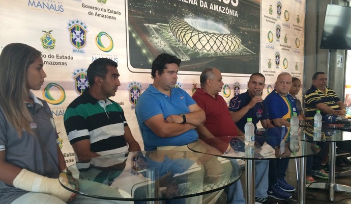 Coletiva de imprensa anunciou jogos na Arena da Amazônia (Foto: Matheus Castro)