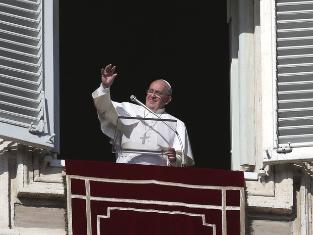 Papa Francisco nomeia 20 novos cardeais durante a celebração do Angelus deste domingo (4) (Foto: Alessandro Bianchi / Reuters)