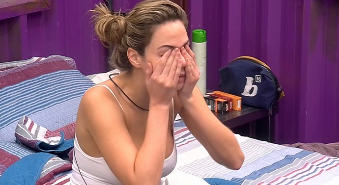 Ana Paula pensa em desistir (Foto: TV Globo)