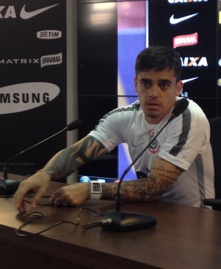 Com Rafinha fora da Seleção, Fagner admite viver expectativa por chamado