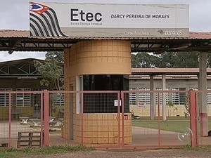 Etec de Itapetininga (Foto: Reprodução/ TV TEM)