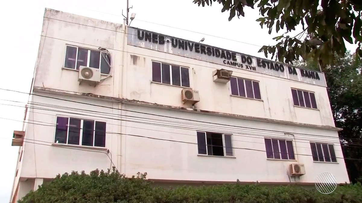 Professor Denunciado Por Ass Dio Sexual Contra Alunas Demitido De Universidade Na Bahia
