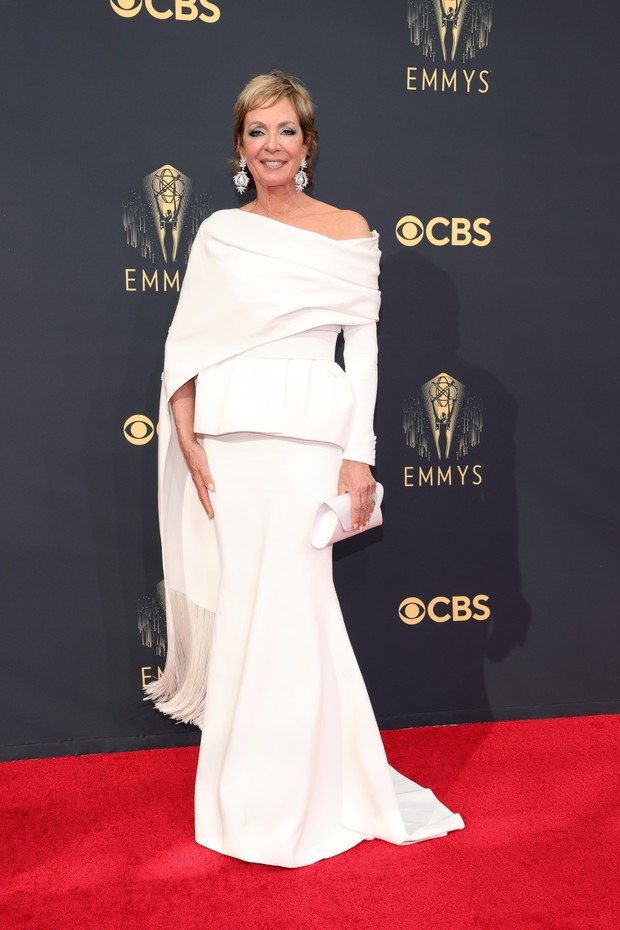 LOS ANGELES, CALIFORNIA - SEPTEMBER 19: Allison Janney attends the 73rd Primetime Emmy Awards at L.A. LIVE on September 19, 2021 in Los Angeles, California. (Photo by Rich Fury/Getty Images) (Foto: Getty Images)
