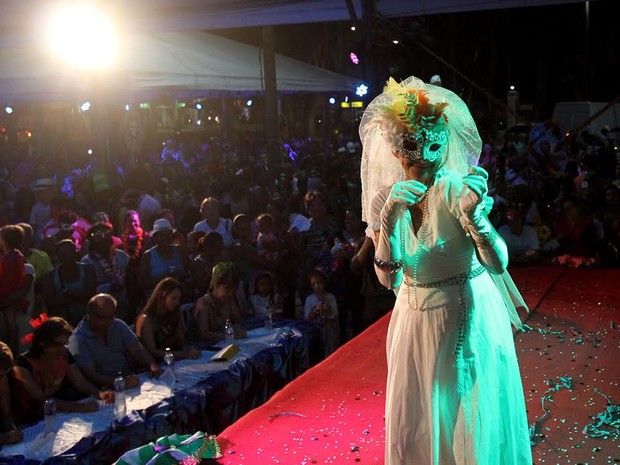 Baile de Máscaras fez sucesso em Macaé (Foto: Rogério Peciolli / Divulgação)