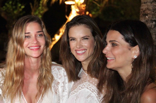 Ana Beatriz Barros, Alessandra Ambrósio e Fernanda Motta (Foto: Marcos Fernandes / Studio Press Divulgações)