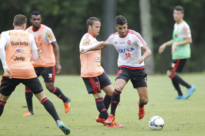 Ederson voltou a treinar com o grupo neste sábado (Foto: Gilvan de Souza / Flamengo)