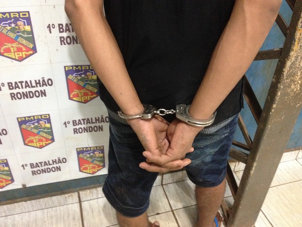 Adolescente foi detido por balear mulher que protegeu filho em RO (Foto: Matheus Henrique/ G1)