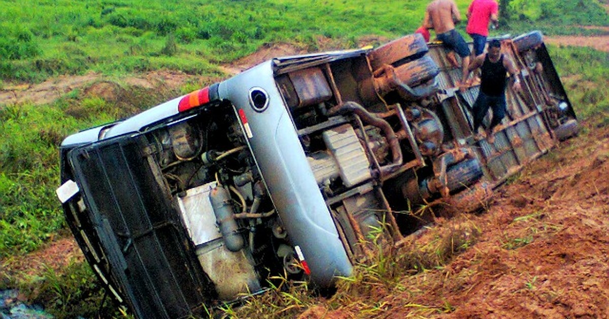 G Acidente Na Br Deixa Pessoas Feridas E Quatro Em Estado