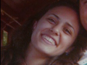 Enfermeira Aline Zavarizzi Lucatto sofreu AVC durante o trabalho e permanece em coma há quatro meses (Foto: Reprodução EPTV)