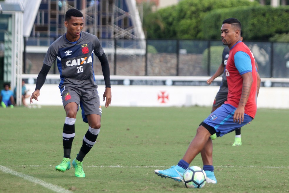 Madson durante jogo-treino contra o Audax, no último sábado (Foto: Paulo Fernandes / Vasco)