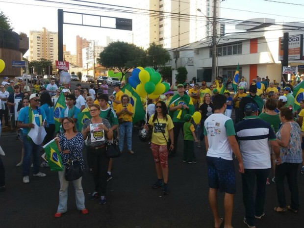 Ponto de encontro do protesto em Campo Grande foi o Obelisco (Foto: Ronie Cruz/G1 MS) Ponto de encontro do protesto em Campo Grande foi o Obelisco (Foto: Ronie Cruz/G1 MS)
