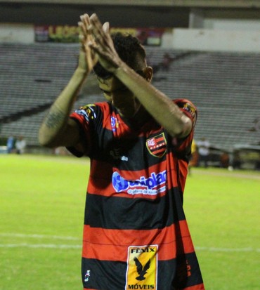 Augusto, Flamengo-PI x Piauí (Foto: Josiel Martins )