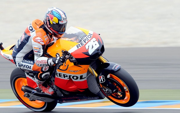 Dani Pedrosa no treino da MotoGP na França (Foto: AFP)