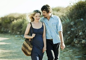 Jesse (Ethan Hawke) e Celine (Julie Delpy)  casados no filme "Antes da meia noite": Final feliz? (Foto: Divulgação)