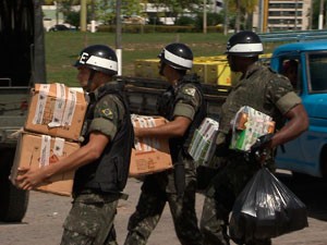 Operação fiscaliza comércio de fogos em Salvador (Foto: Imagens/ TV Bahia)