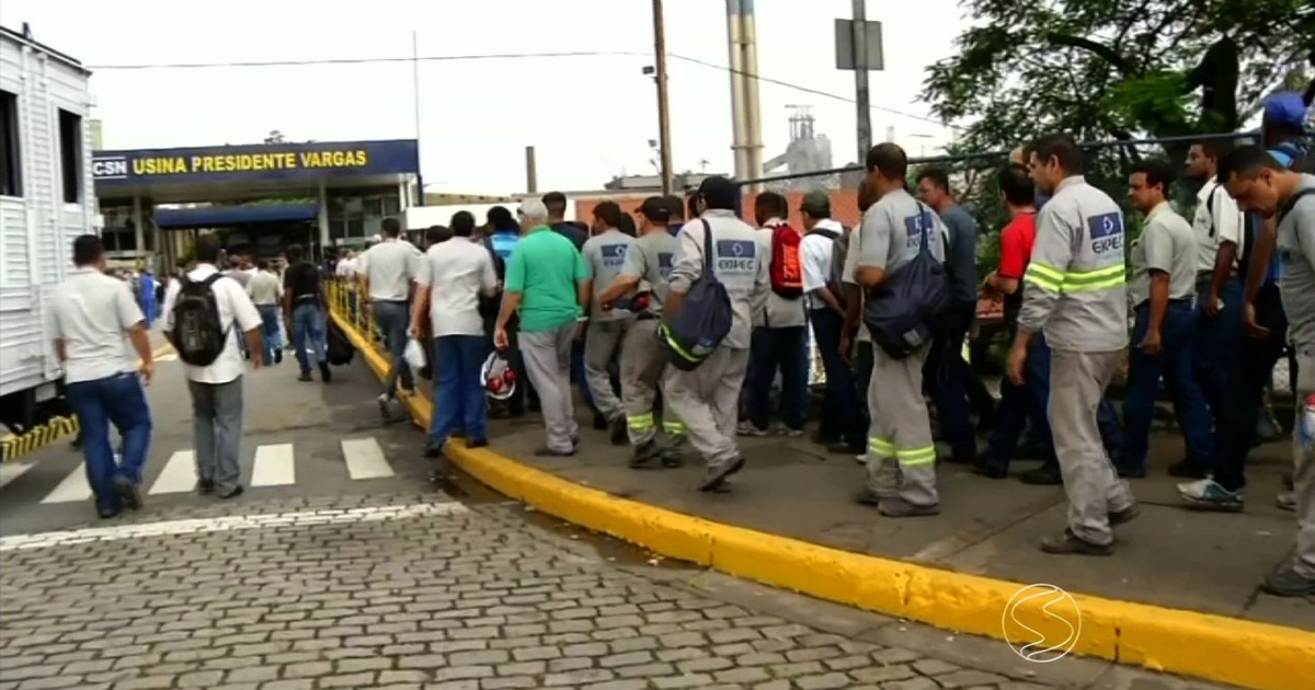G1 Após 700 demissões, CSN interrompe cortes em Volta Redonda, diz sindicato notícias em Sul