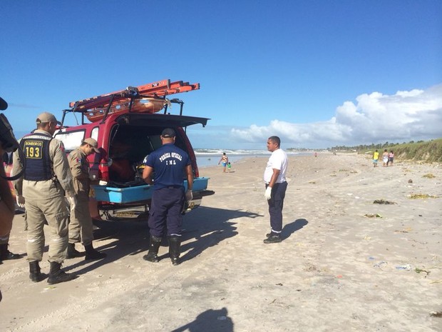 G1 Família Reconhece Corpo De Jovem Que Se Afogou Na Praia Do Sobral Notícias Em Alagoas 3276