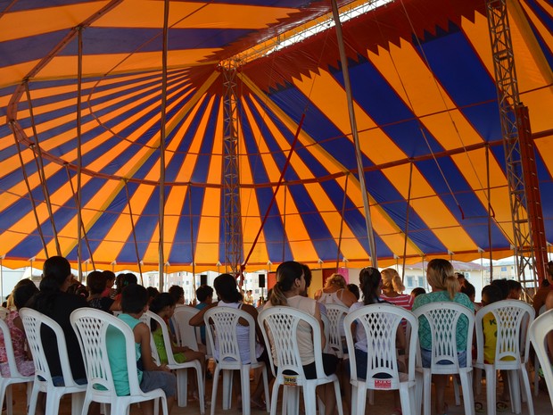 Crianças de 7 a 12 anos serão contempladas com aulas de circo (Foto: John Pacheco/G1)