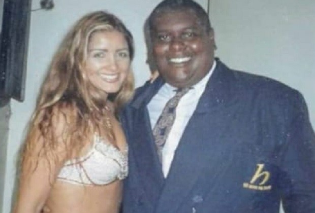 Nana Gouvea resgata foto dos tempos de rainha de bateria (Foto: Reprodução/Instagram) Nana Gouvea resgata foto dos tempos de rainha de bateria (Foto: Reprodução/Instagram)