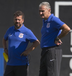 Auxiliar admite que Corinthians sofrerá desmanche no meio do ano