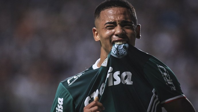 Gabriel Jesus explica choro e planeja adeus 