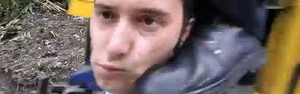 Jovem chutado em 'selfie' pode lucrar R$ 560 mil (Reprodução/YouTube/Jared Michael)