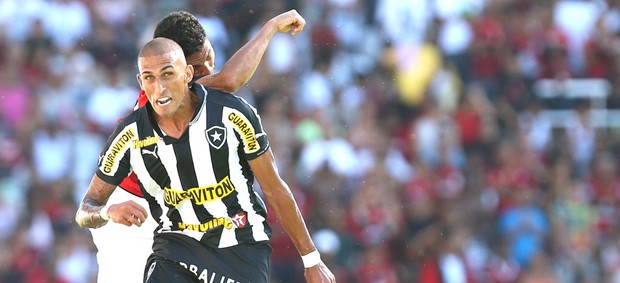 Rafael Marques na partida do Botafogo contra o Flamengo (Foto: Satiro Sodré / Agif)