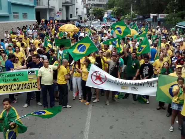 Manifestação 16 de agosto em Campina Grande (Foto: Rammm Monte/G1)