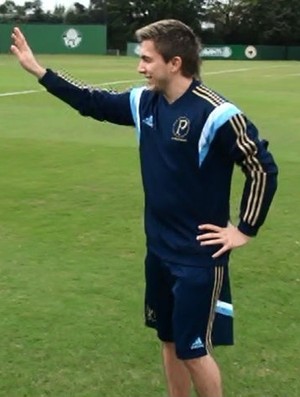 Palmeiras treina com Bruno César e sob olhares do filho de Gareca