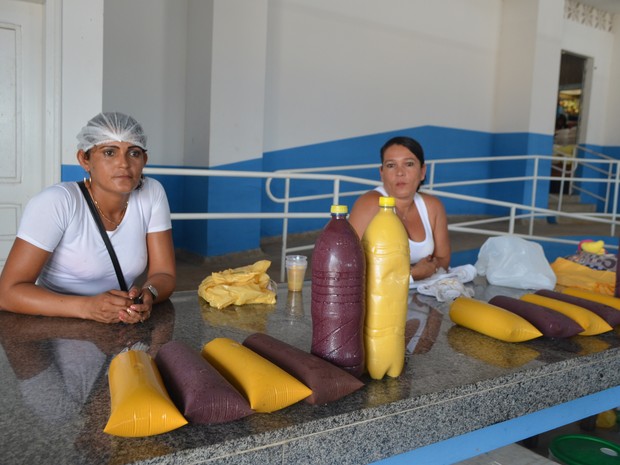 Comerciantes dizem que açaí passou a estragar após casos de contaminação por doença de chagas no interior do Acre (Foto: Anny Barbosa/G1) Comerciantes dizem que açaí passou a estragar após casos de contaminação por doença de chagas no interior do Acre (Foto: Anny Barbosa/G1)