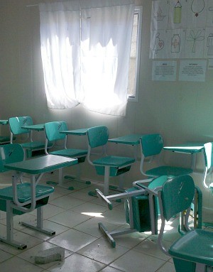 Escola é depredada na Serra, no Espírito Santo (Foto: Eliana Gorritti/ Do G1 ES)