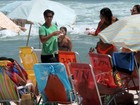 Thammy Miranda curte mais um dia de praia no Rio de Janeiro com a namorada