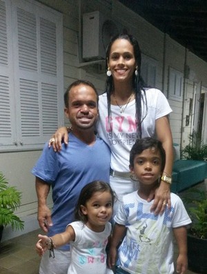 Roberto Pino e família