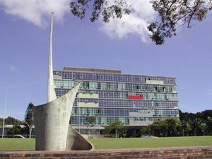 Vista frontal do prédio da Reitoria da Universidade Federal de Minas Gerais (UFMG) (Foto: Divulgação/Foca Lisboa)