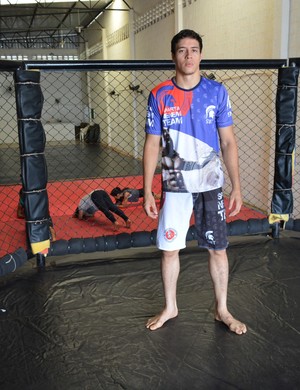Henerson Neném, lutador de MMA de RO (Foto: Matheus Henrique)