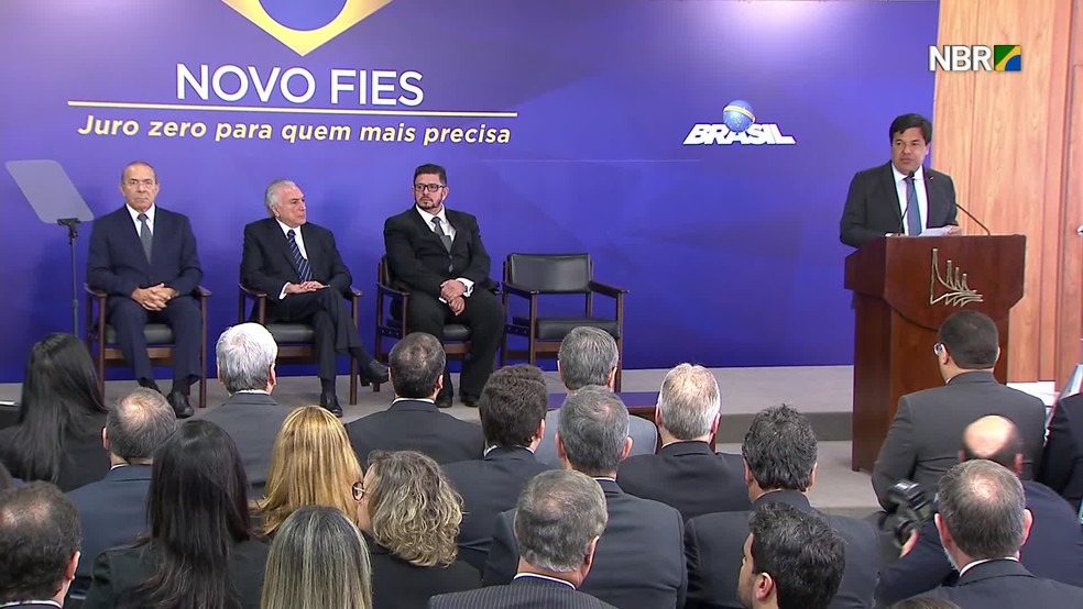 Michel Temer e o ministro Mendonça Filho anunciaram a reestruturação do Fies na quinta-feira (6) (Foto: Reprodução/NBR)