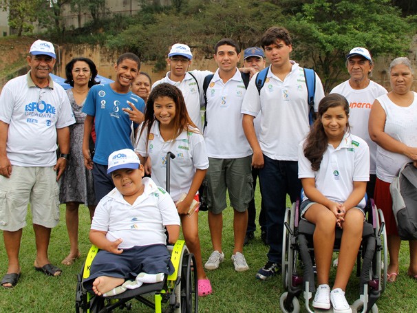 Jovens do Instituto Superar participam das atividades do Esporte Cidadania (Foto: Divulgação/Maria Luiza Lastres)
