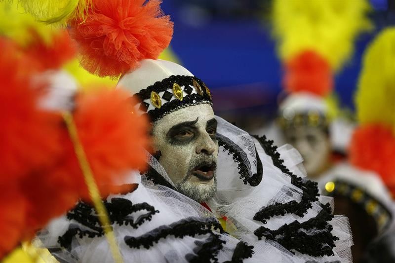 A São Clemente fez uma homenagem ao carnavalesco Fernando Pamplona, que morreu em 2013