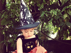 Debby Lagranha posta foto da filha: 'Minha bruxinha'