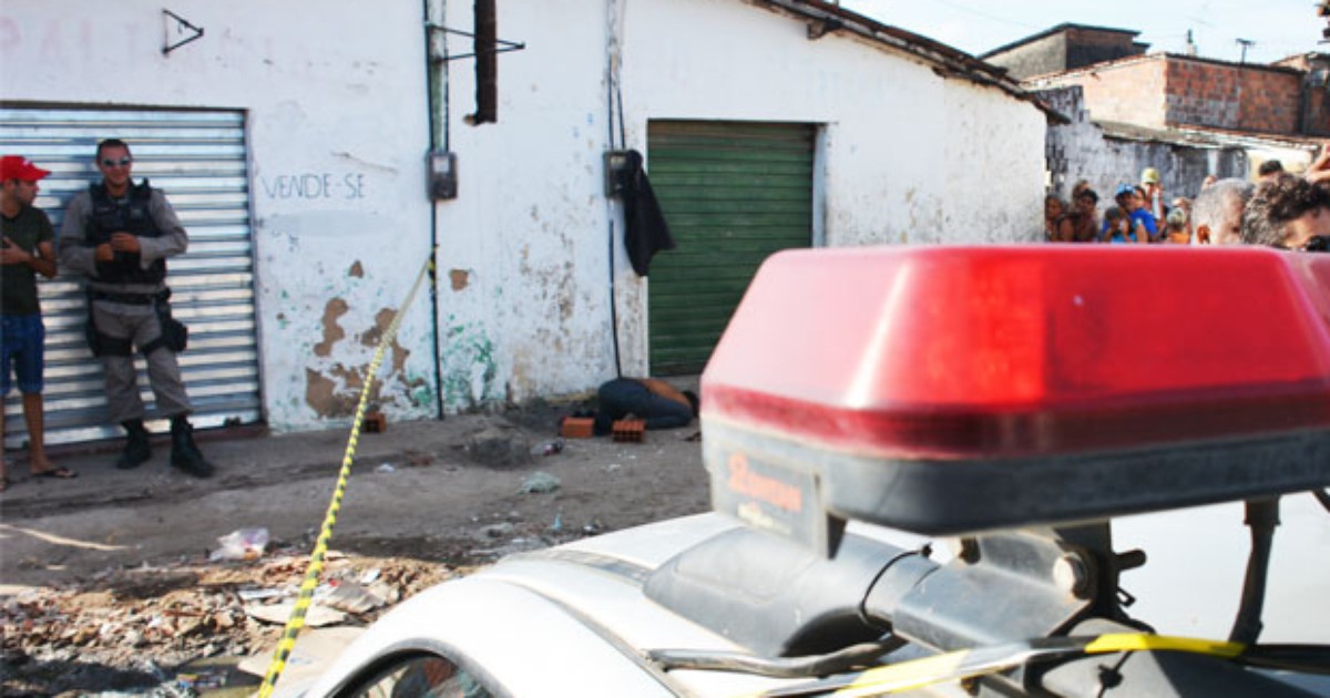 G1 Homem é morto a tiros em mercado público de Santa Rita na PB diz