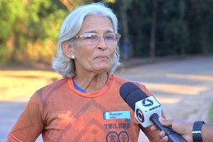 Dona Carmencita será uma das condutoras da tocha em Cuiabá. (Foto: Reprodução/TVCA)