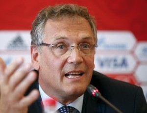 Jérôme Valcke é afastado pela FIFA