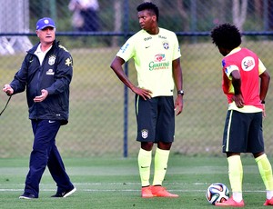 [COPA 2014] Brasil encara Holanda pelo 3º lugar com Jô, Willian, Maxwell e Ramires