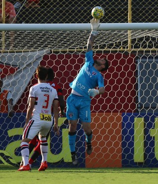 Vitória x São Paulo Denis (Foto: Rubens Chiri / saopaulofc.net)