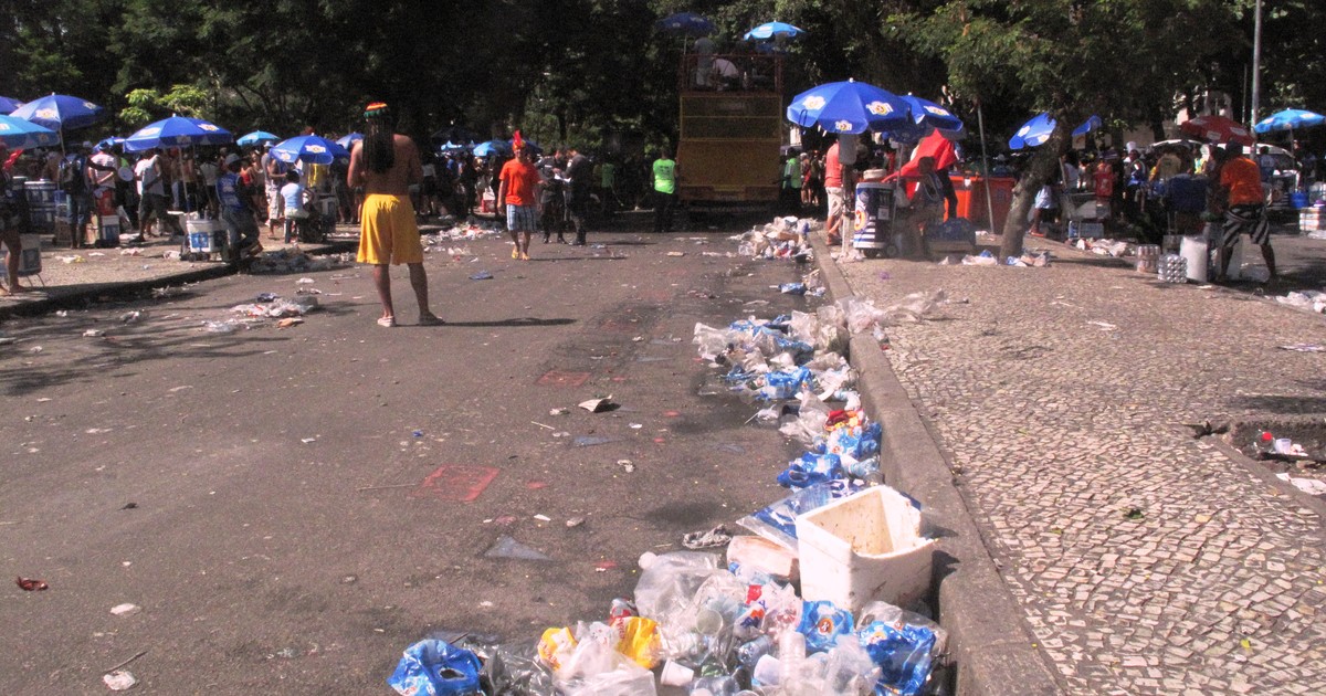 G Comlurb Recolhe Mais De T De Lixo No Rio Na Sexta Feira De