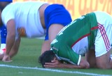 Henrique chuta por cima do travessão e vence gol mais perdido da rodada Henrique chuta por cima do travessão e vence gol mais perdido da rodada