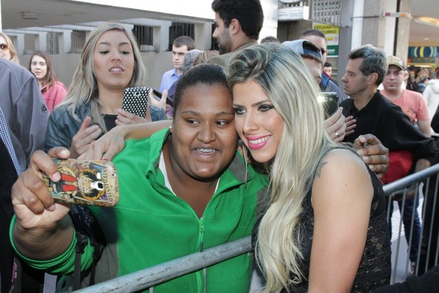 Ana Paula Minerato é capa da revista Sexy (Foto: Paduardo / AgNews) Ana Paula Minerato é capa da revista Sexy (Foto: Paduardo / AgNews)