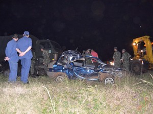 G Homem Morre Ap S Carro Colidir Caminh O Do Ex Rcito No Oeste