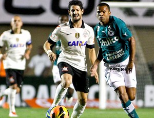 Pato jogo Goiás e Corinthians (Foto: Rodrigo Coca / Ag. Estado)